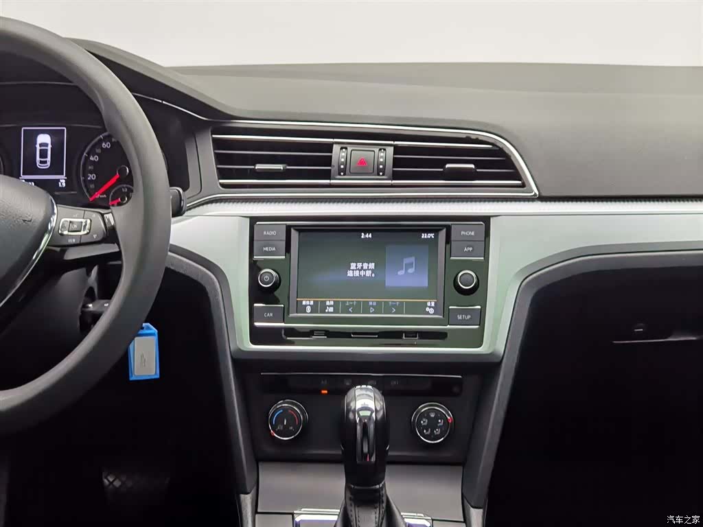 Volkswagen Lamando, 2020 12
