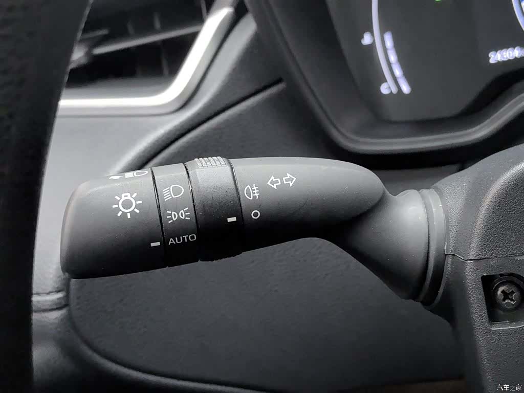 Toyota Frontlander, 2024 21