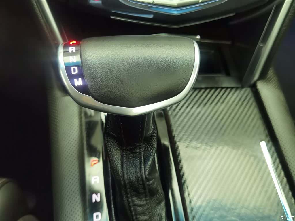 Cadillac XTS, 2019 13