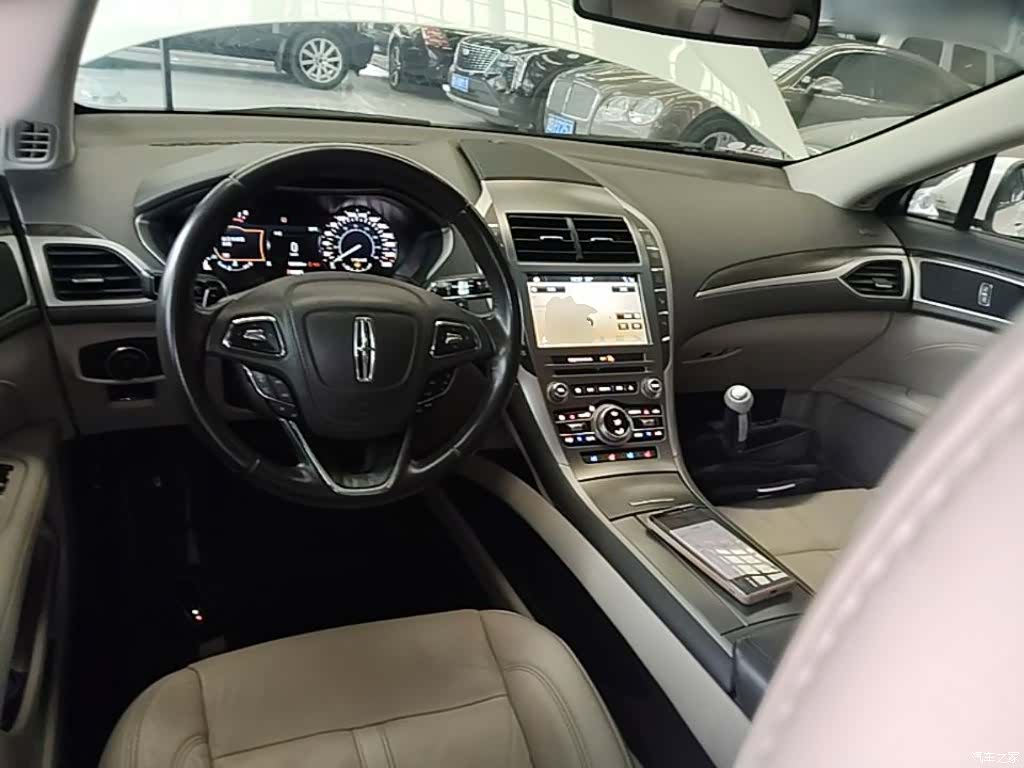 Lincoln MKZ, 2018 10