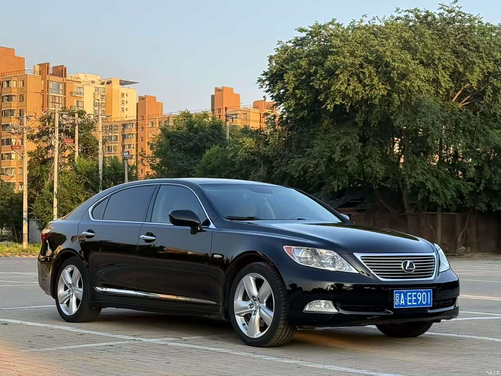 Lexus LS, 2008 3