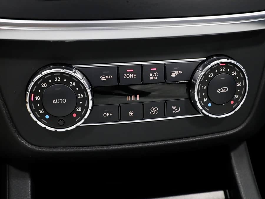 Mercedes-Benz M-Class 2013, фото 21