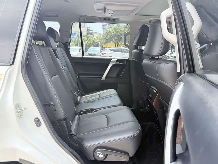 Toyota Prado 2016, фото 7