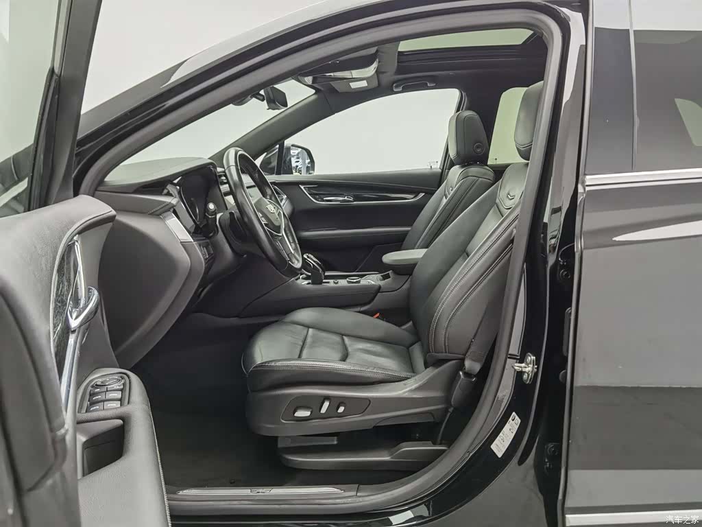Cadillac XT5, 2020 10