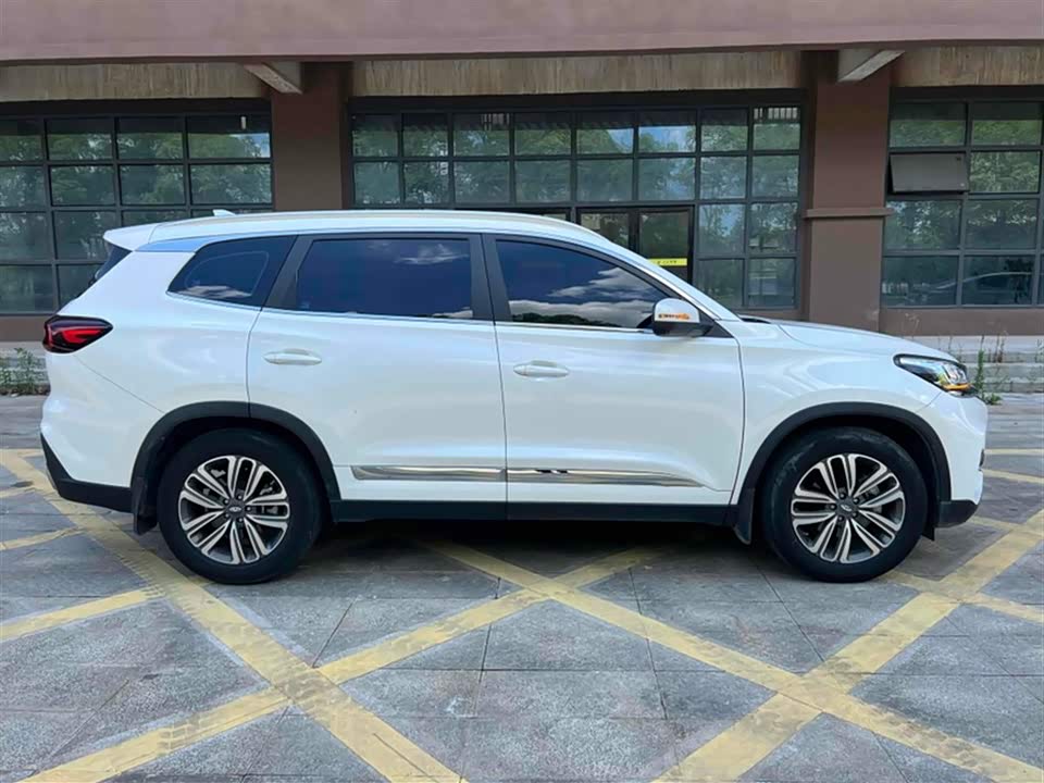 Chery Tiggo 8