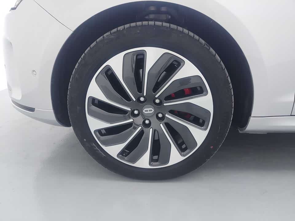 AITO Ask the world M5