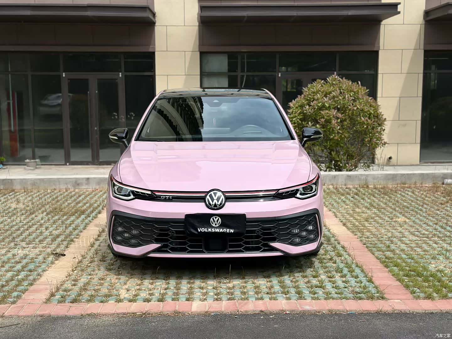 Volkswagen Golf, 2025 2