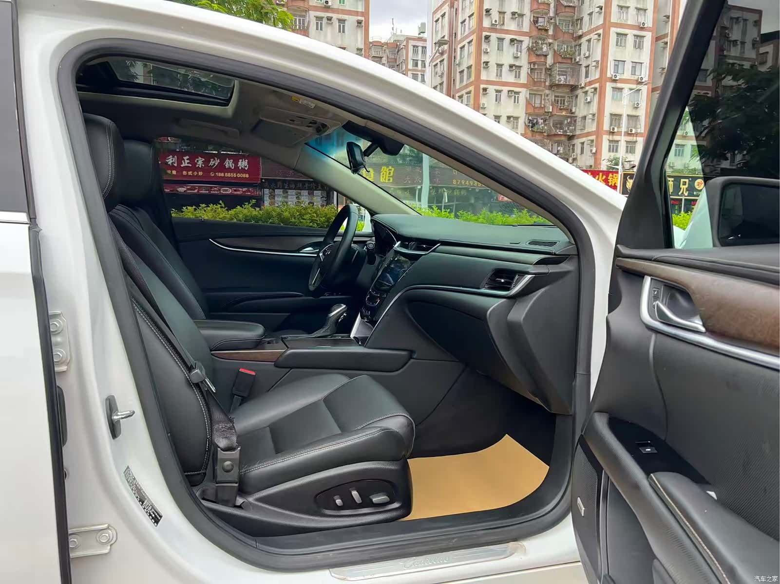 Cadillac XTS, 2019 14