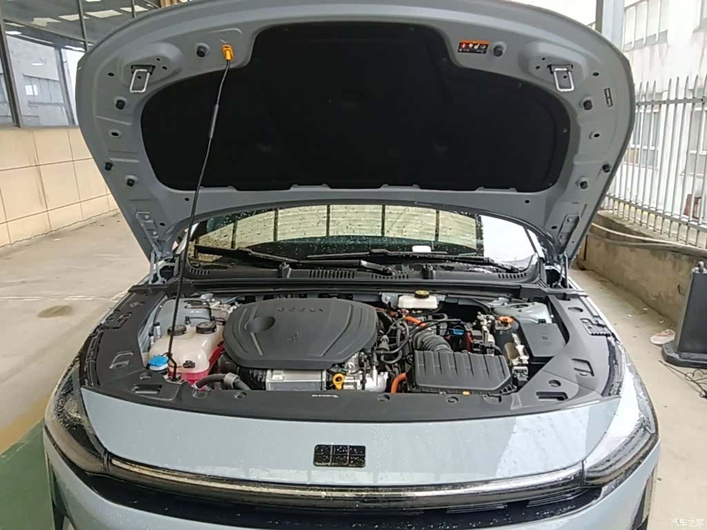 Geely Galaxy L6, 2024 20