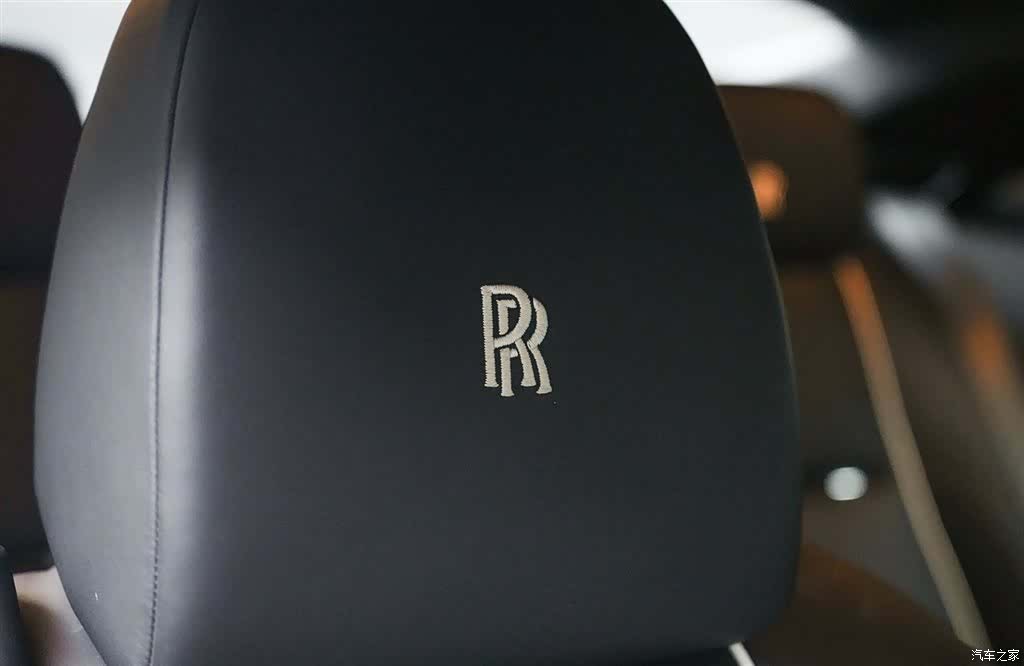 Rolls-Royce Wraith, 2017 24