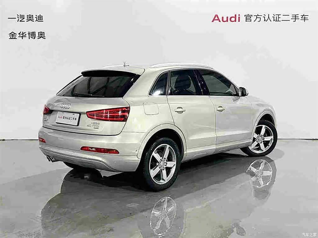 Audi Q3, 2013 4