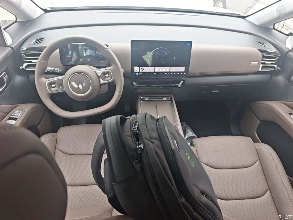 Wuling 730, 2025 16