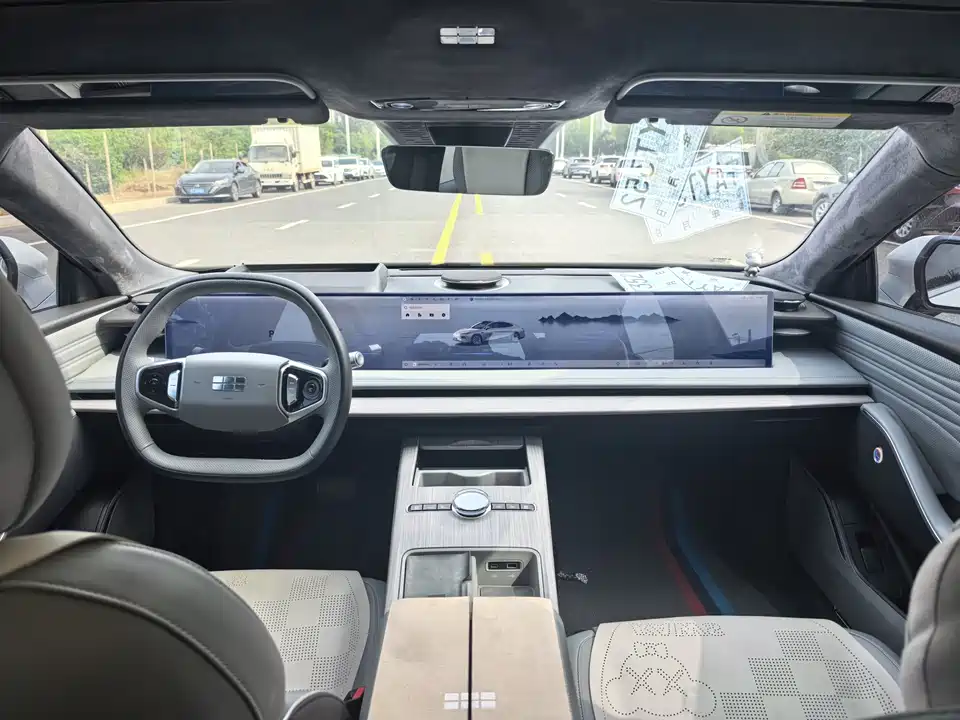 Geely Galaxy Galaxy E8