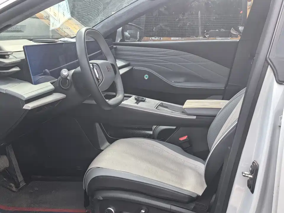 Geely Galaxy Galaxy E8