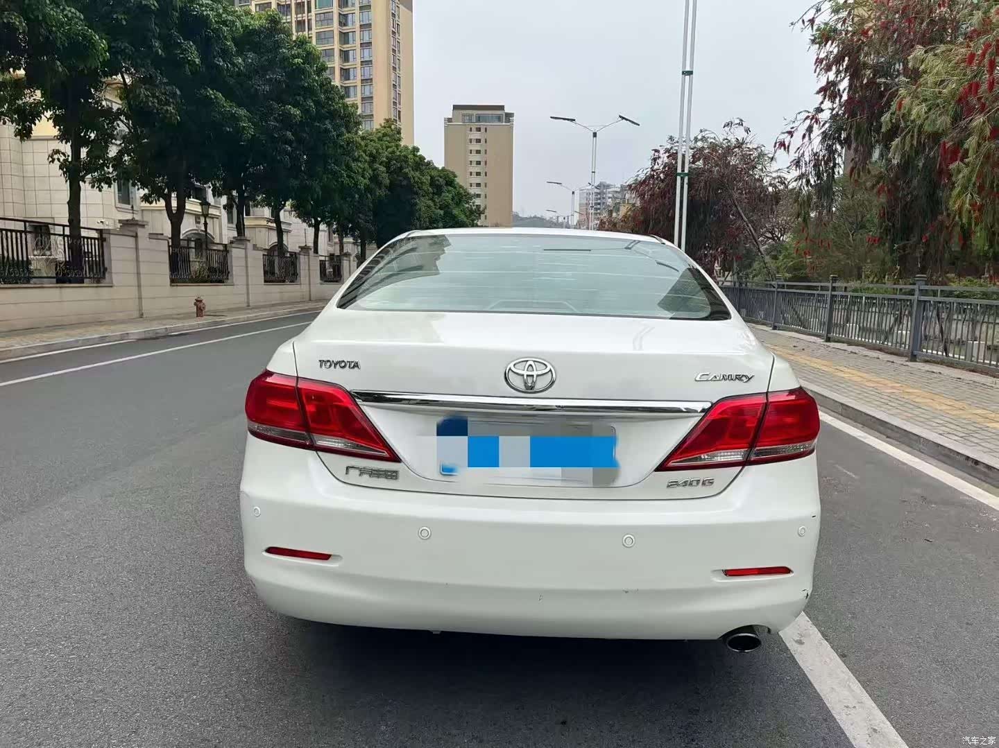 Toyota Camry, 2010 7