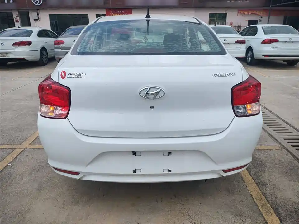 Hyundai Rena