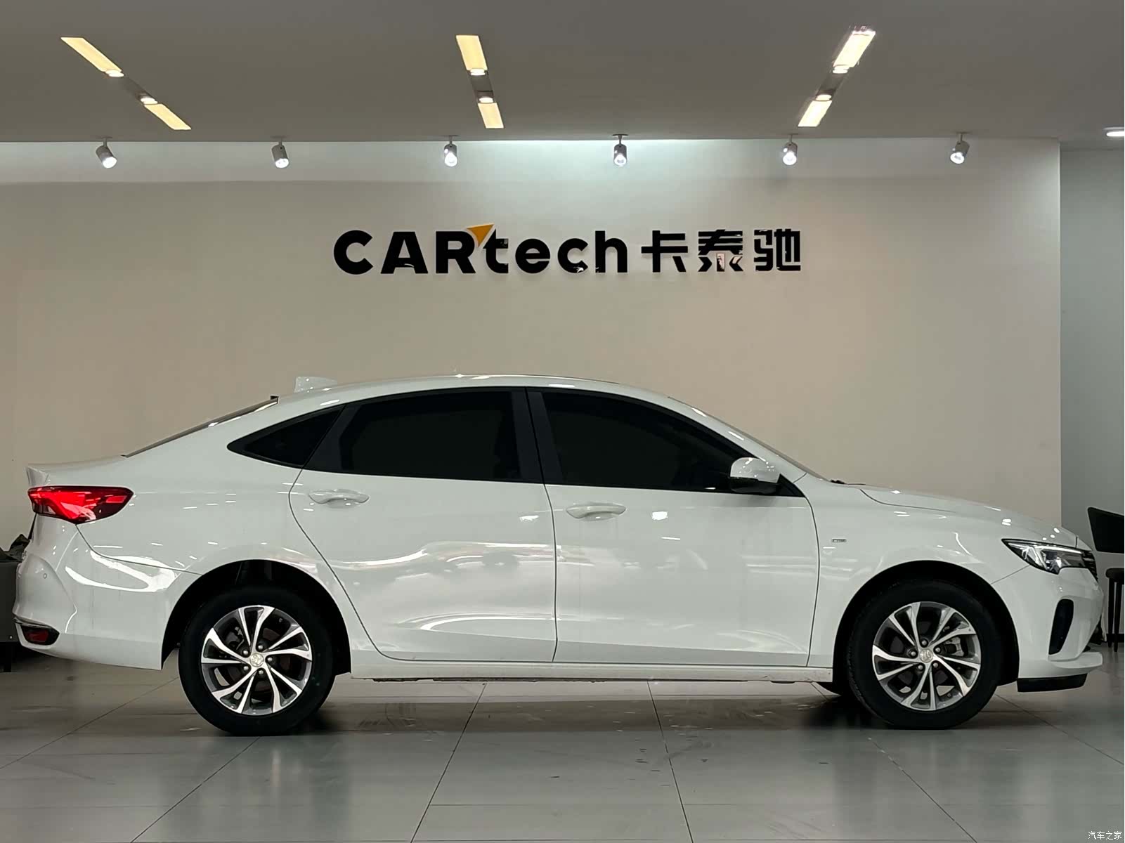 Buick Verano, 2022 24