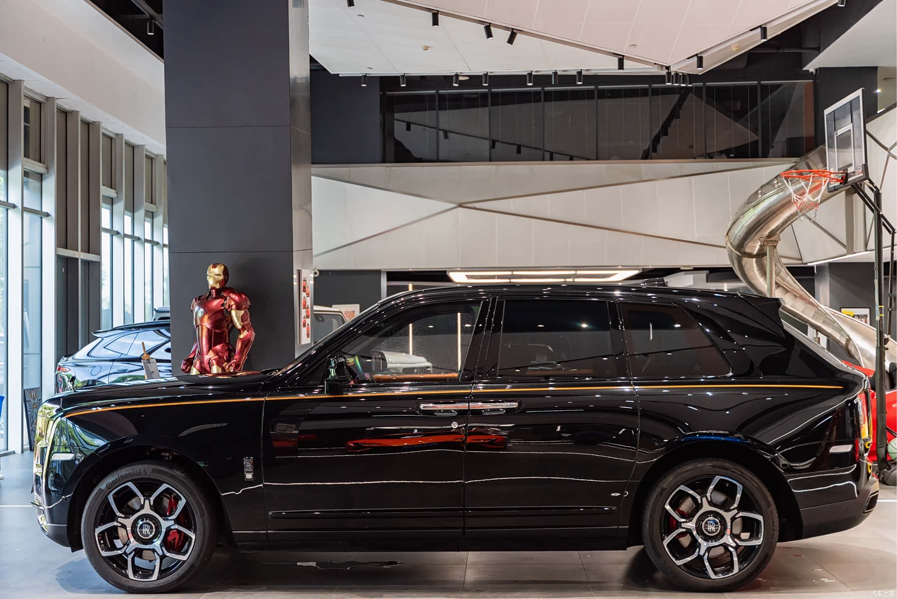 Rolls-Royce Cullinan, 2022 10