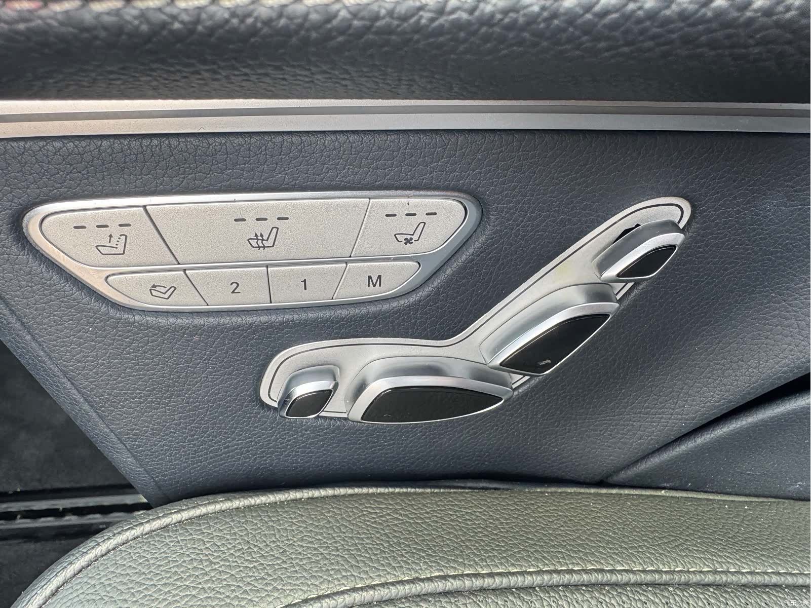 Mercedes-Benz V-Class, 2020 12