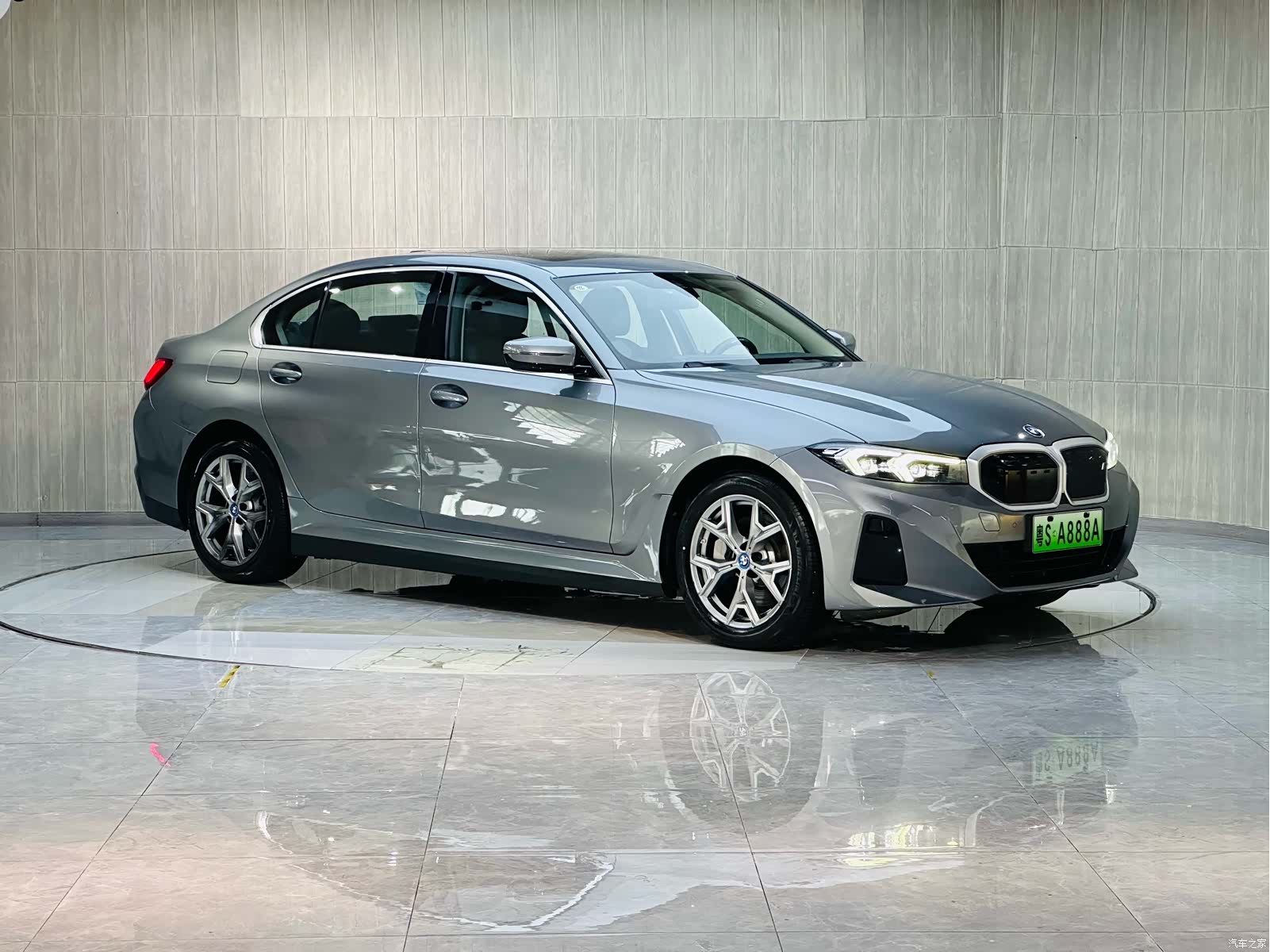 BMW i3, 2022 3