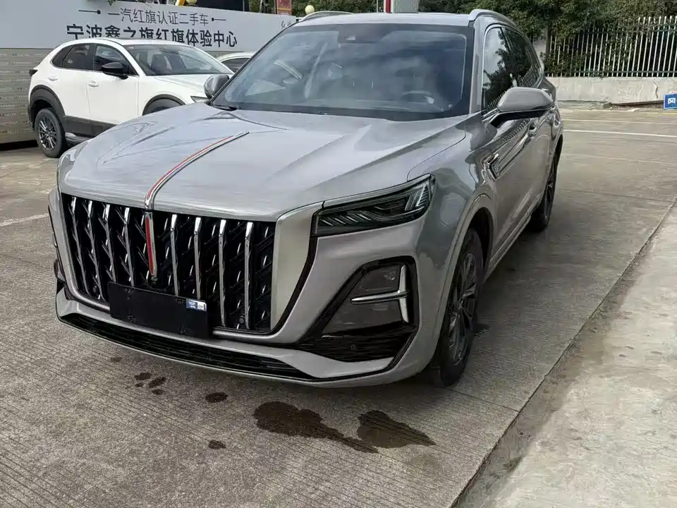 Hongqi HS5