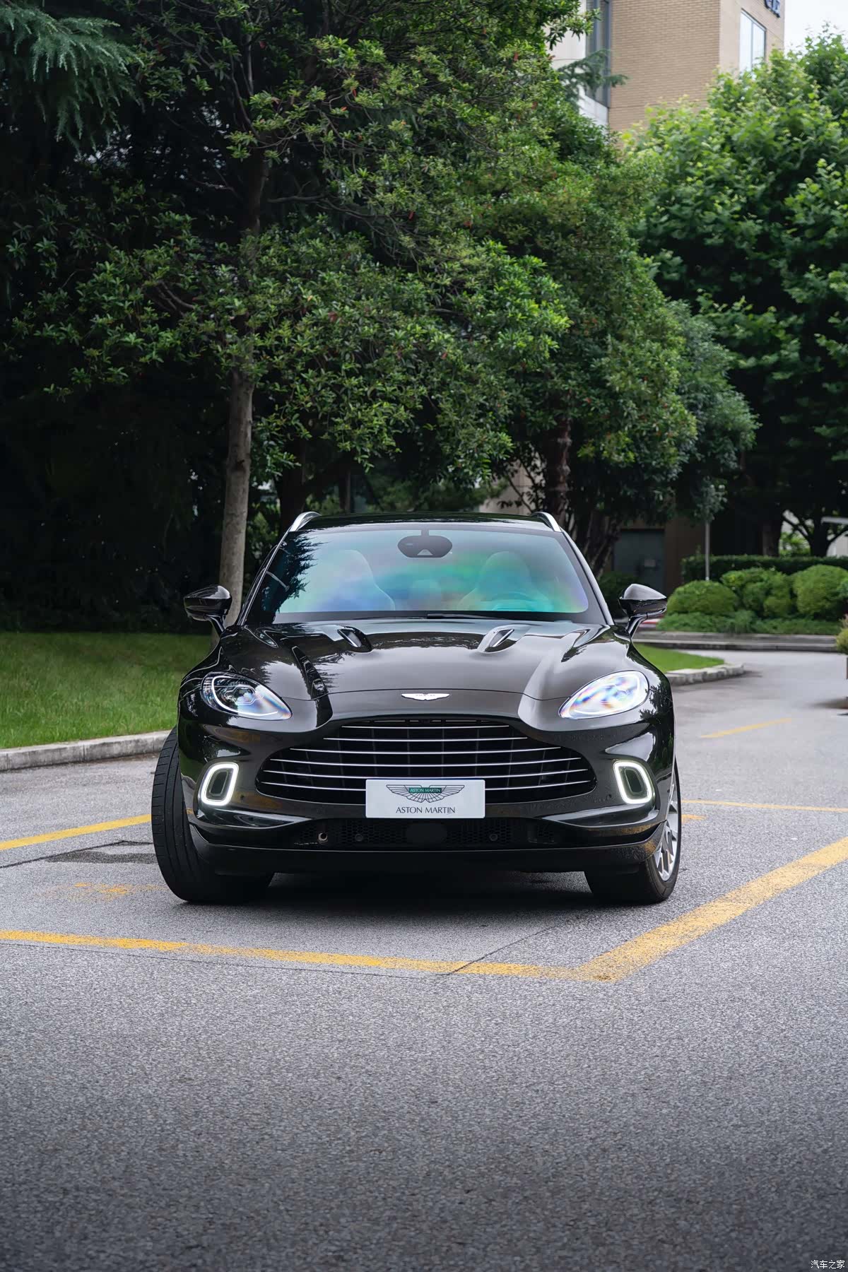Aston Martin DBX, 2026 2