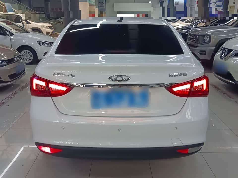 Chery Arrizo 5