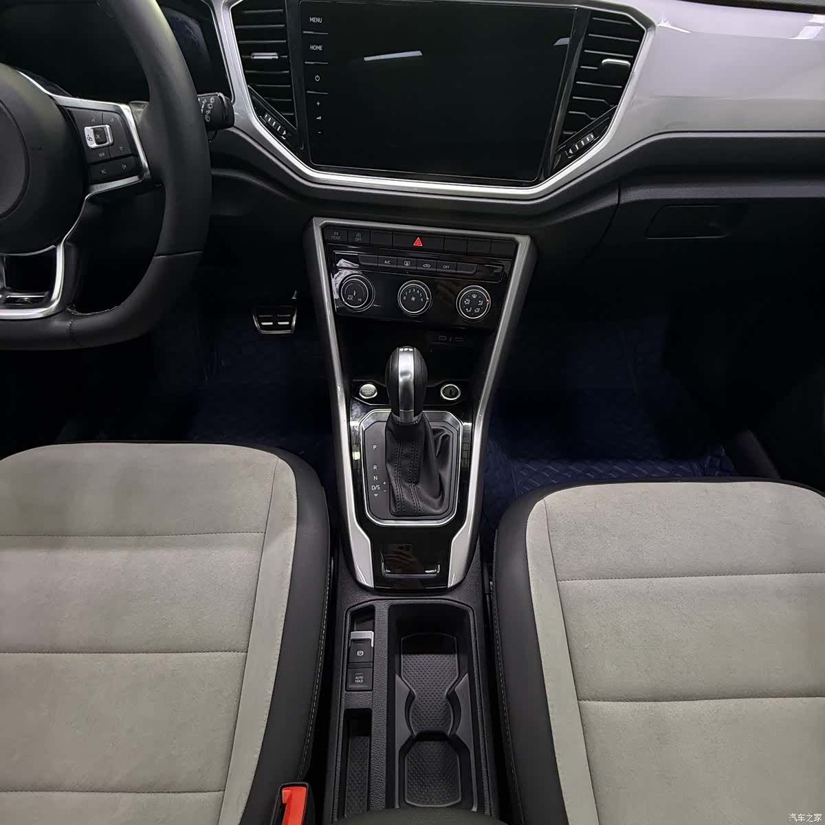 Volkswagen T-ROC, 2022 9