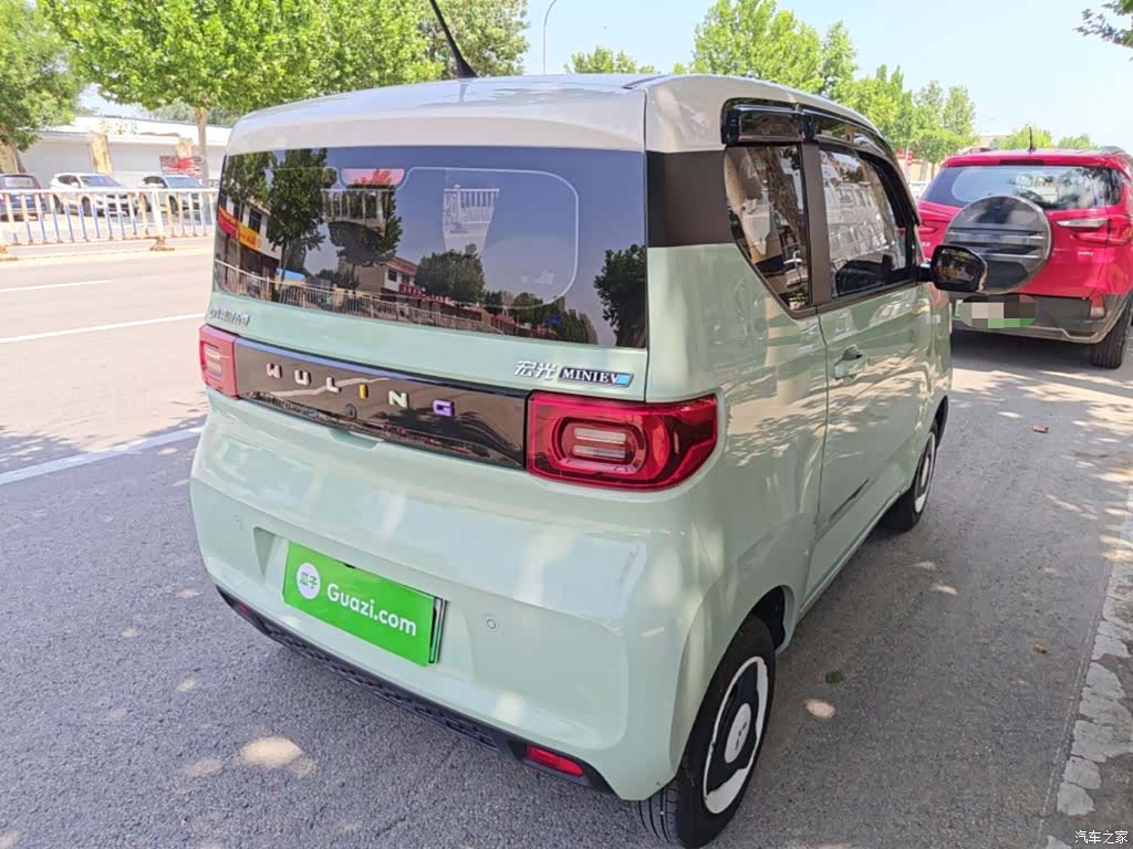 Wuling MINIEV, 2021 все фото