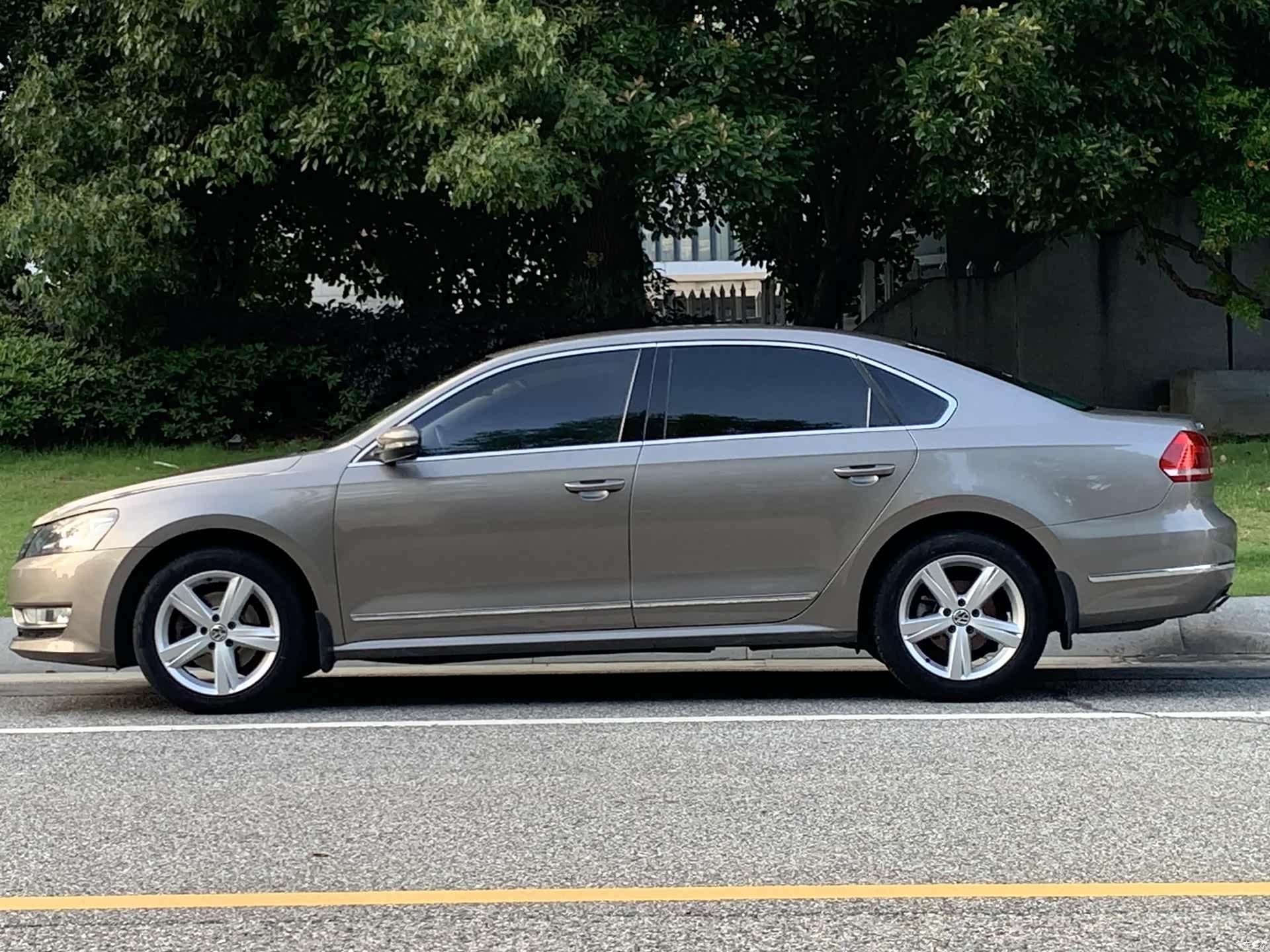 Volkswagen Passat, 2013 4