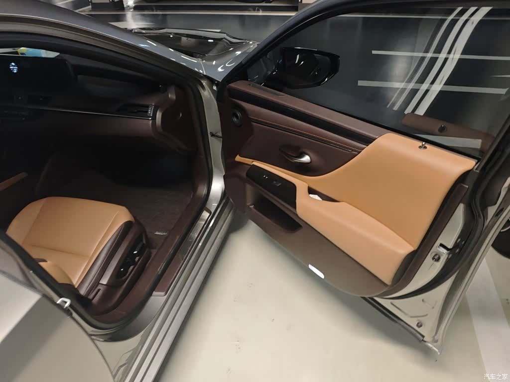 Lexus ES, 2018 20