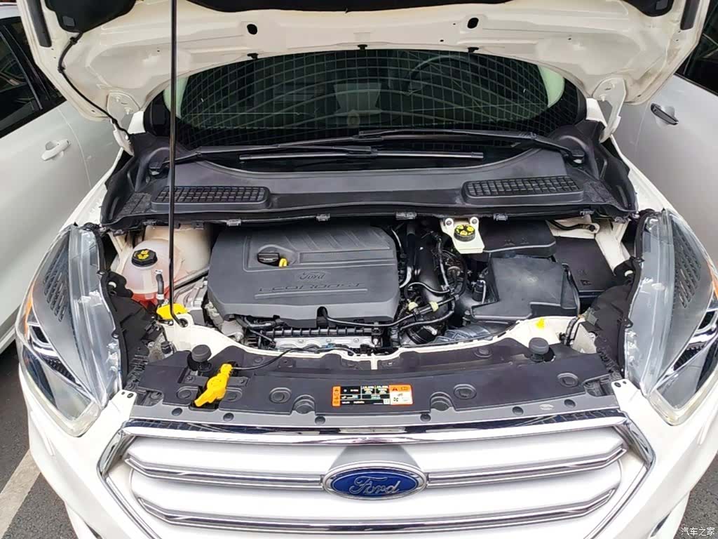 Ford Kuga, 2018 20