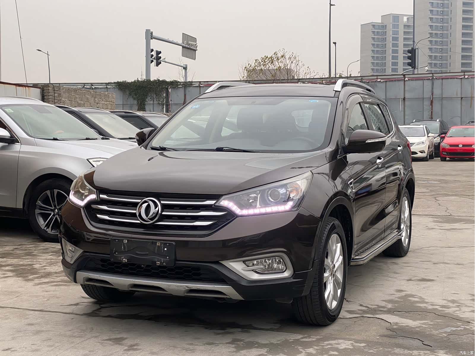 DongFeng AX7, 2016 1
