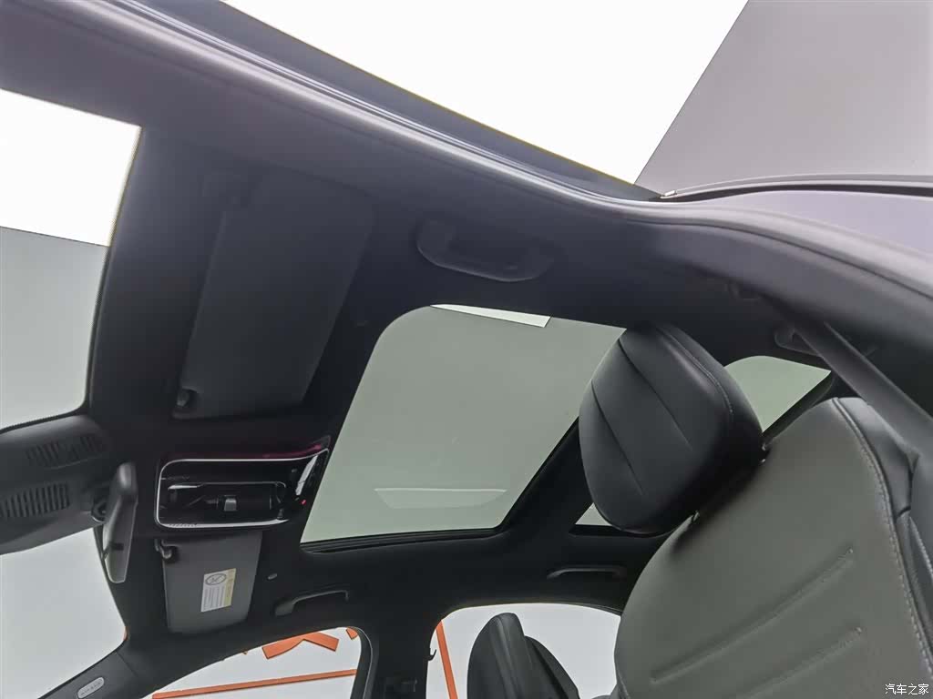 Mercedes-Benz C-Class, 2022 14