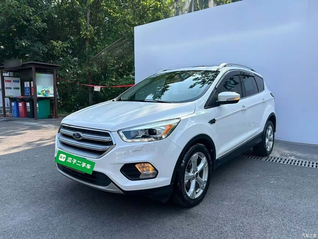 Ford Kuga, 2018 1