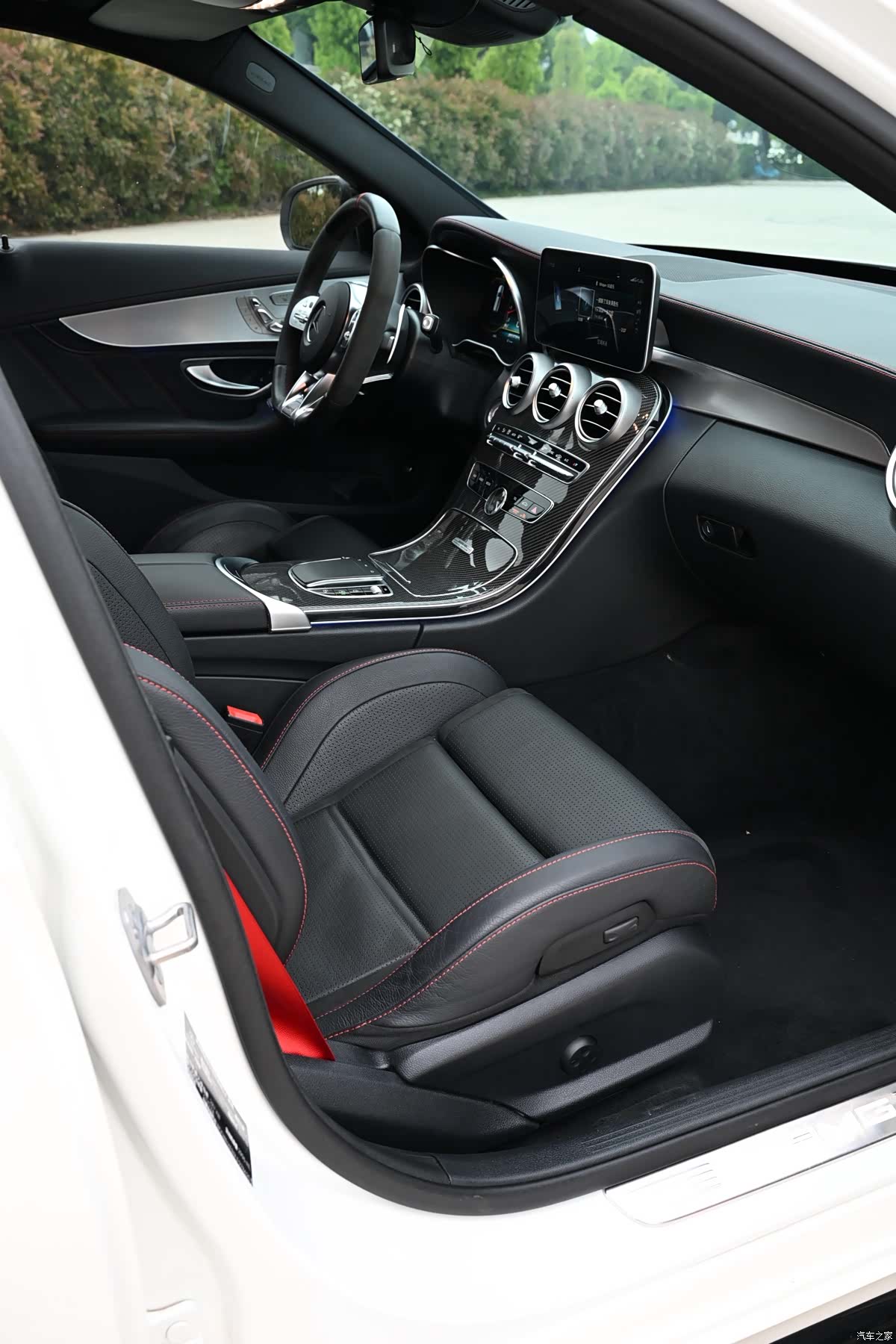 Mercedes-Benz C-Class, 2020 15