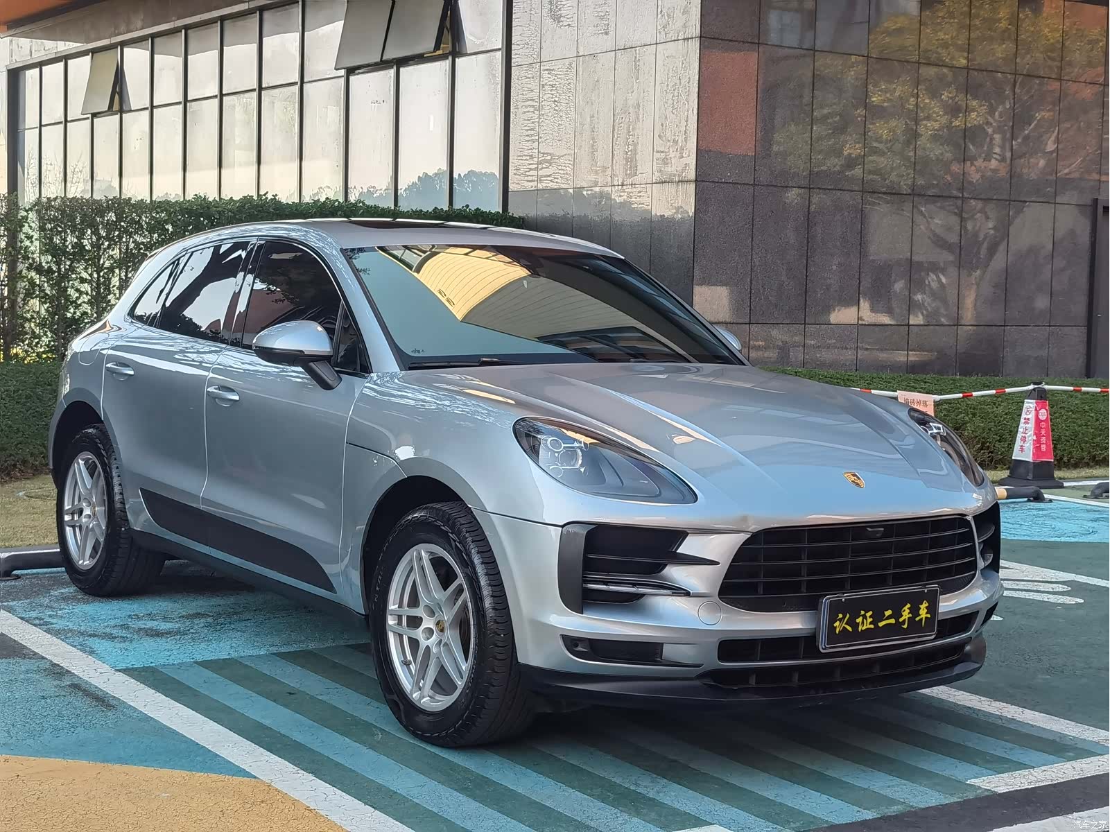 Porsche Macan, 2021 3