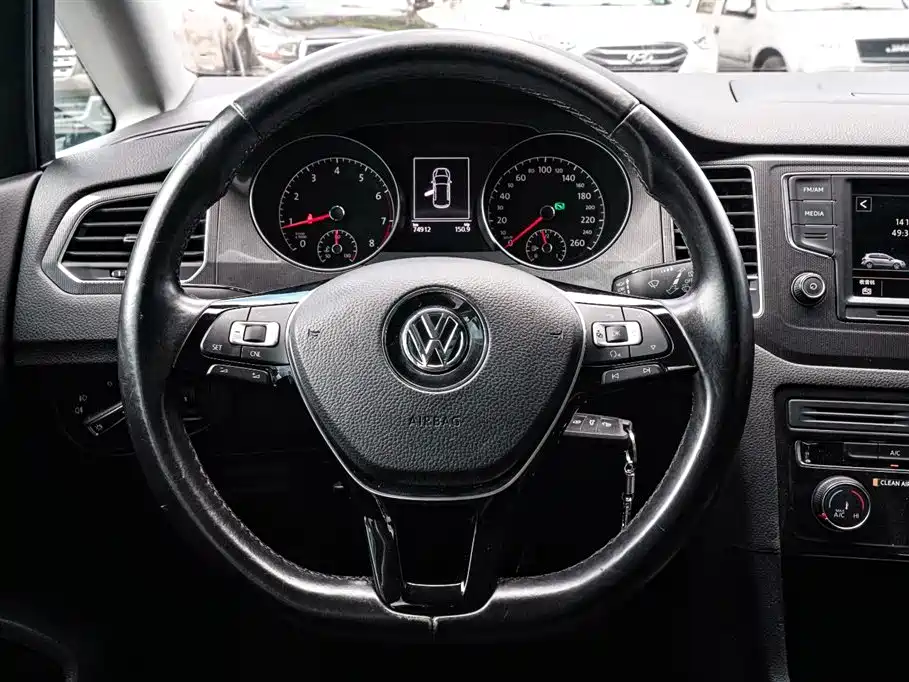 Volkswagen Golf*Jiayu