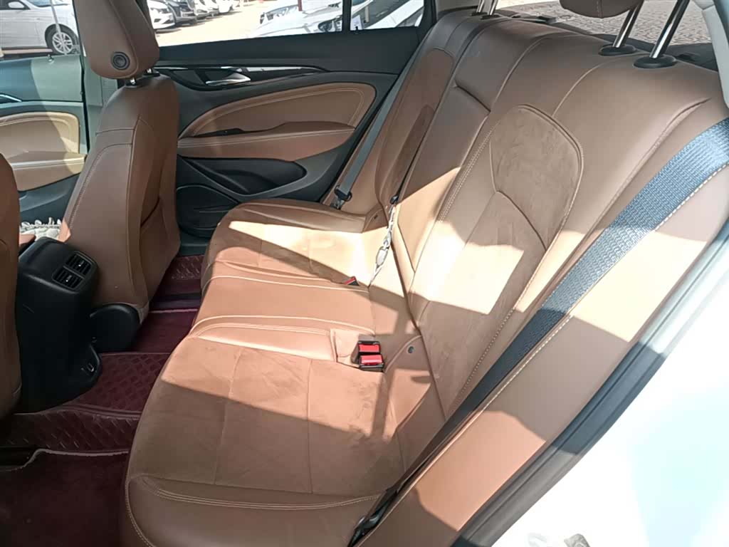 Buick Regal, 2018 17