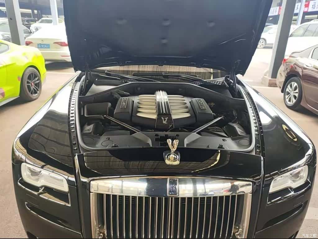 Rolls-Royce Ghost, 2017 все фото