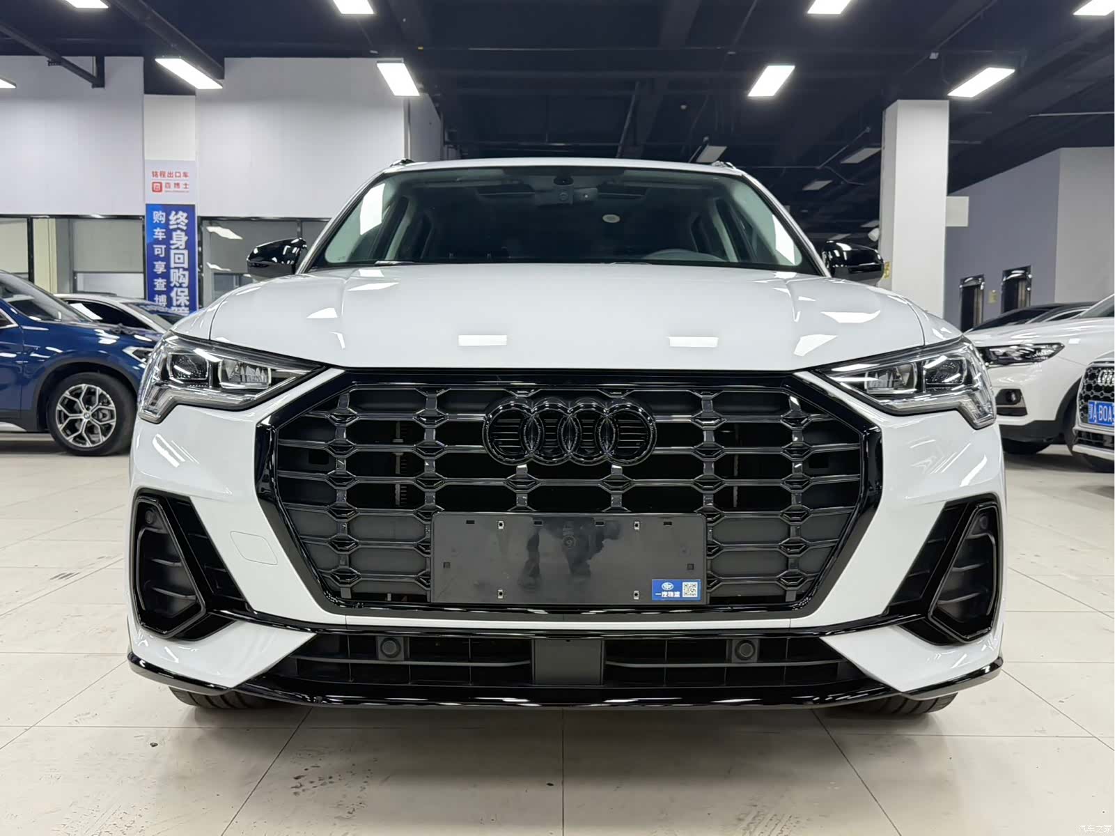 Audi Q3, 2022 3
