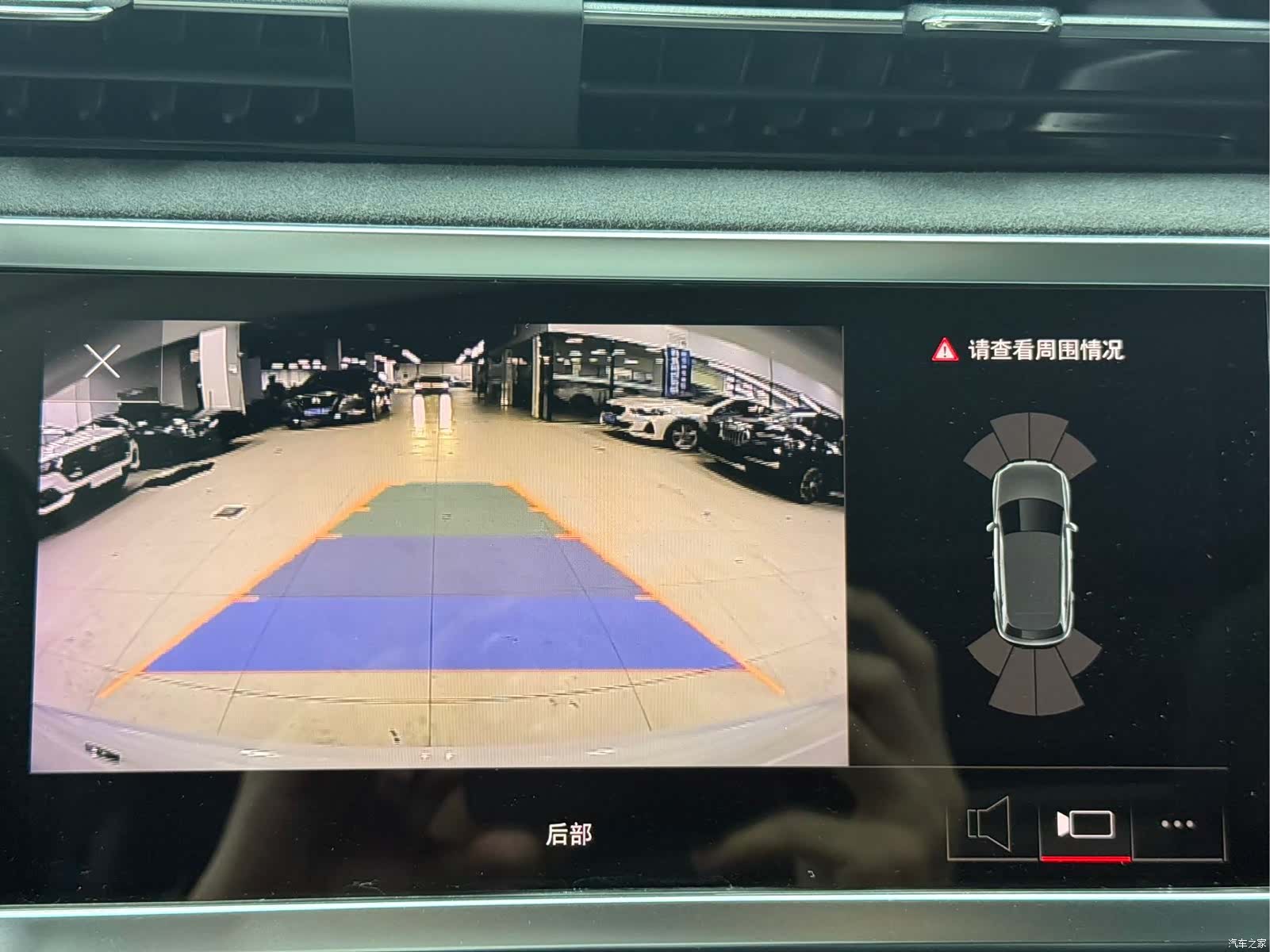 Audi Q3, 2022 9