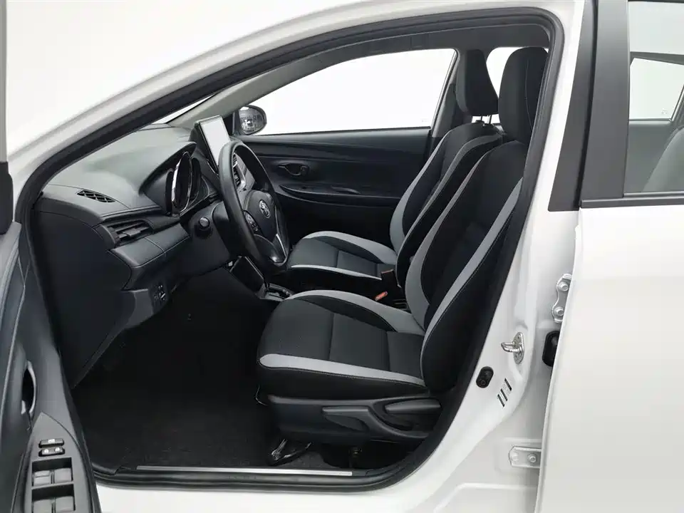 Toyota YARiS L Zhixuan