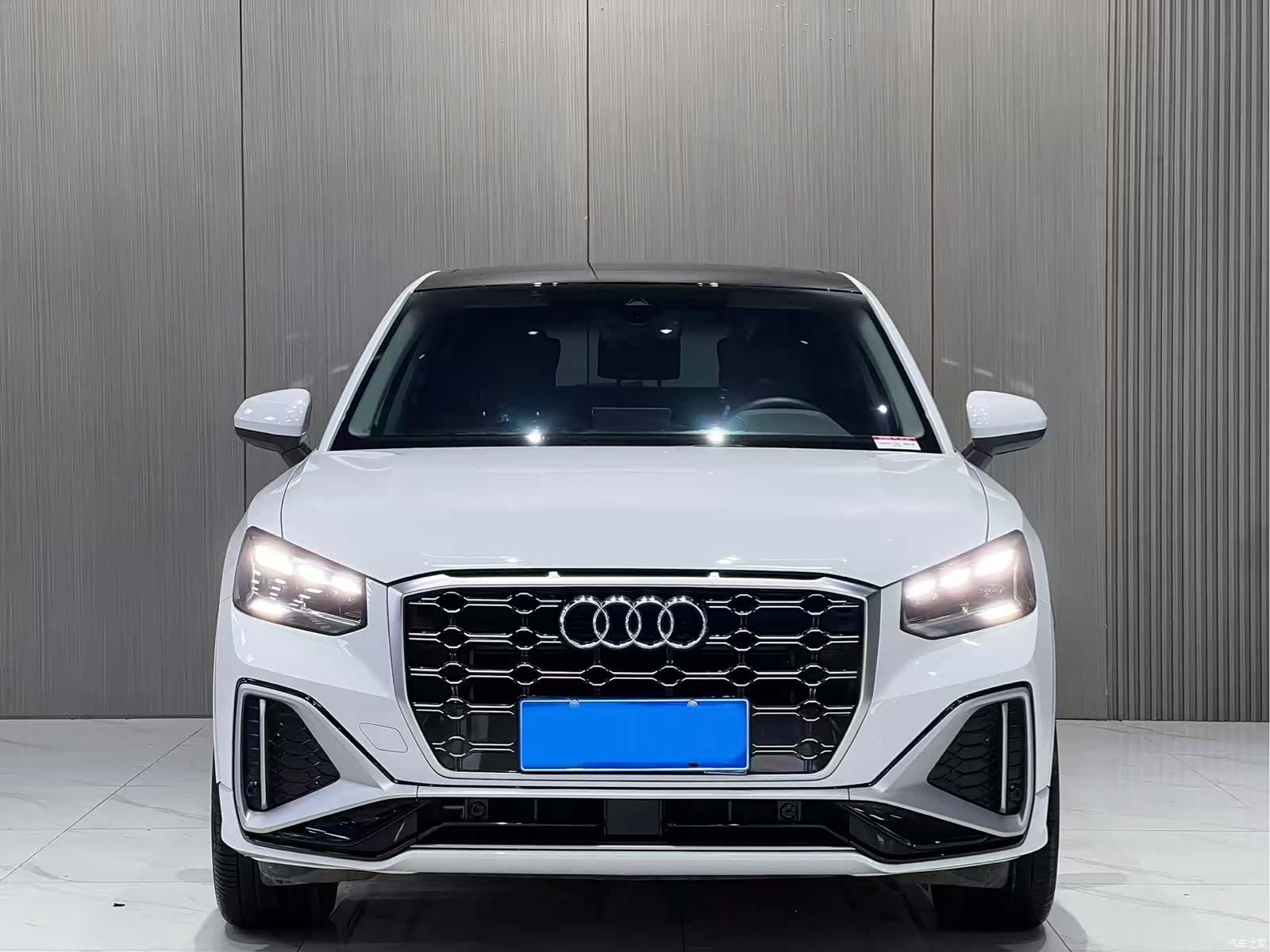 Audi Q2L, 2023 2