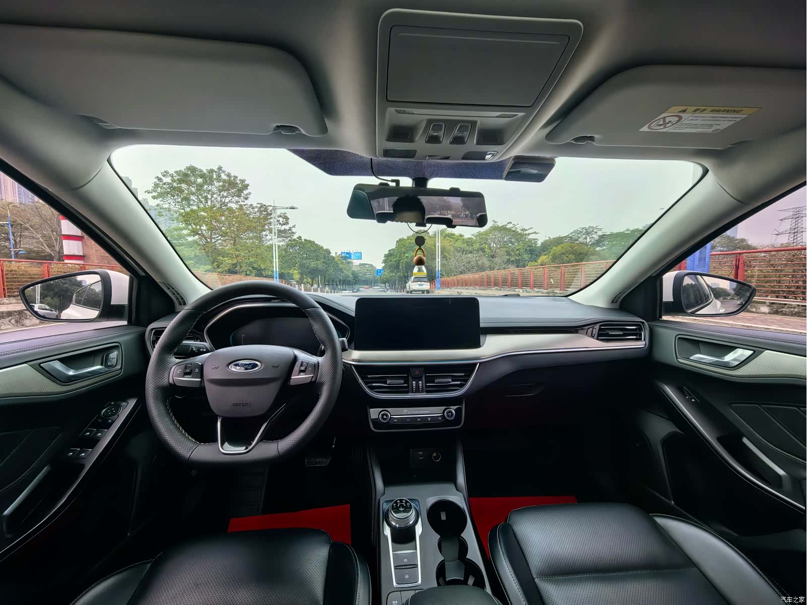Ford Focus, 2022 6