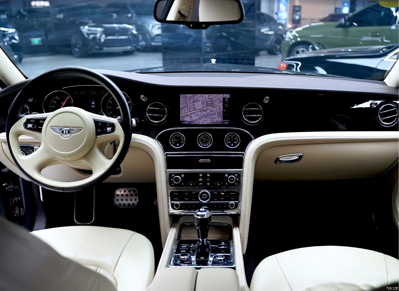 Bentley Mulsanne, 2011 11