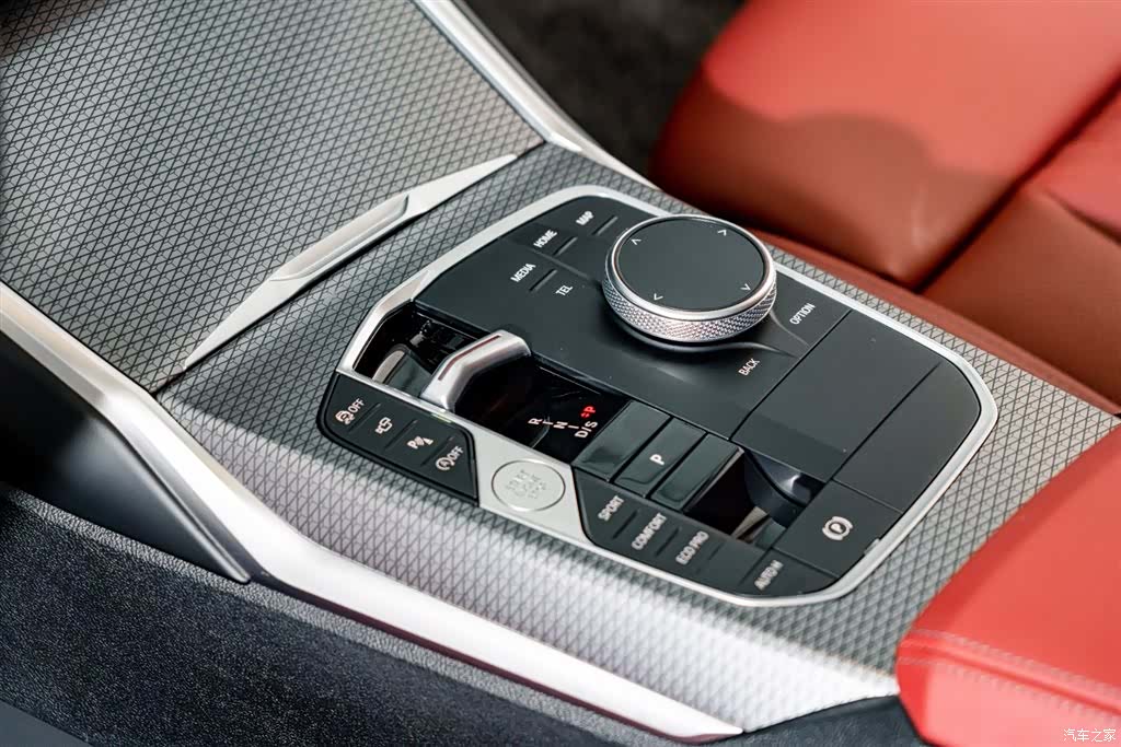 BMW 3 Series, 2025 17