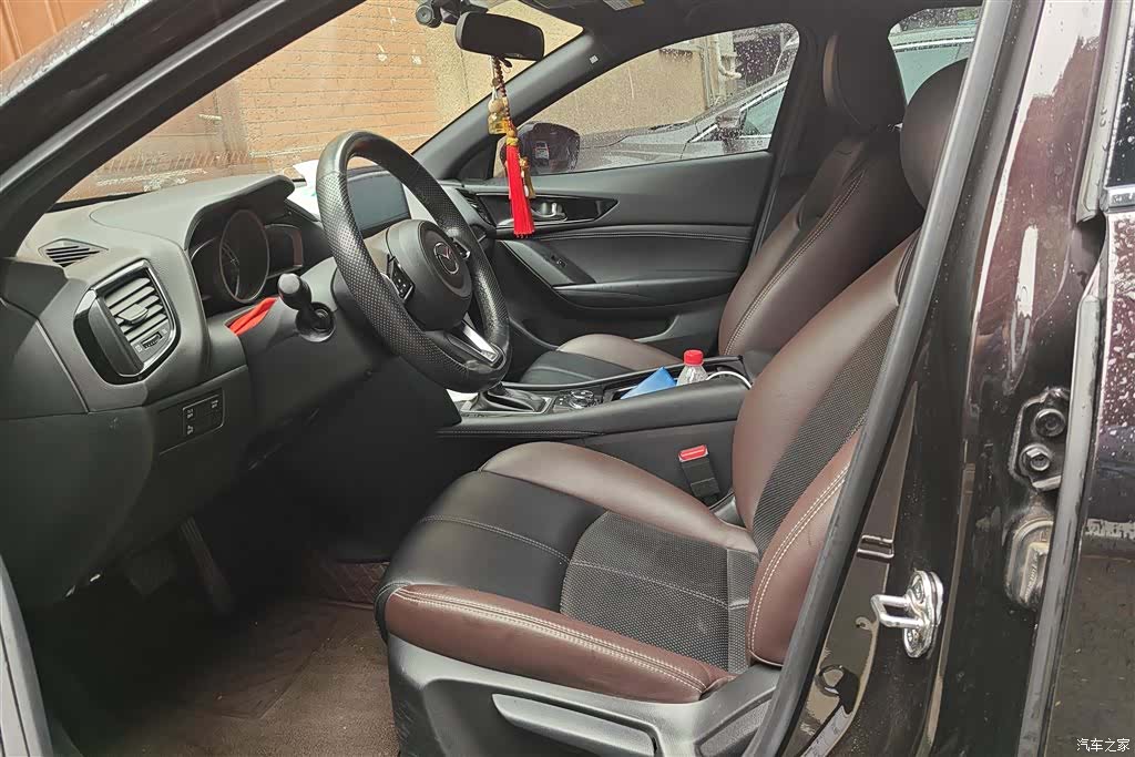 Mazda CX-4, 2022 8