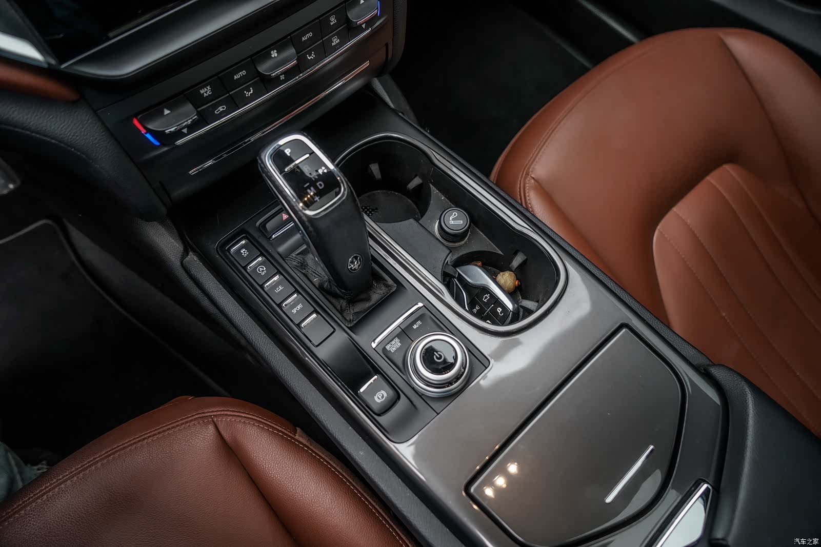Maserati Ghibli, 2021 12