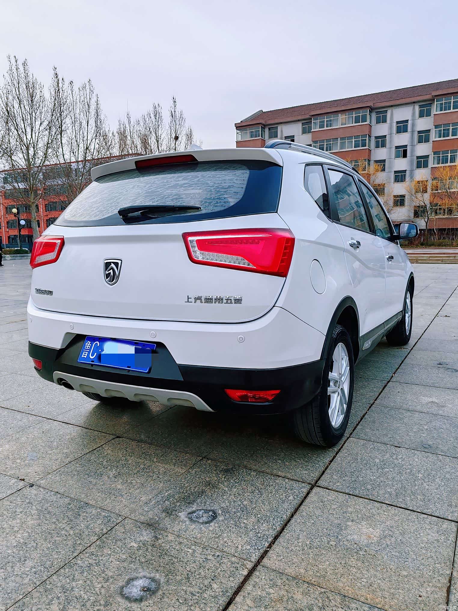 Wuling 560, 2016 10
